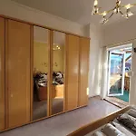 Apartamento Apt2 Mit Balkon In Lage Nahe Karl Erbeer Hof, Zentrum Und Bahnhof