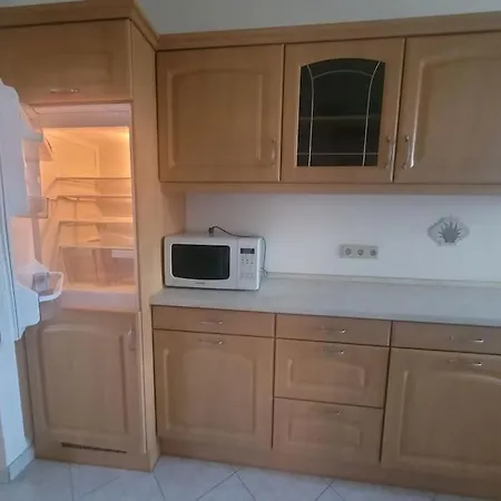 Apt2 Mit Balkon In Lage Nahe Karl Erbeer Hof, Zentrum Und Bahnhof *