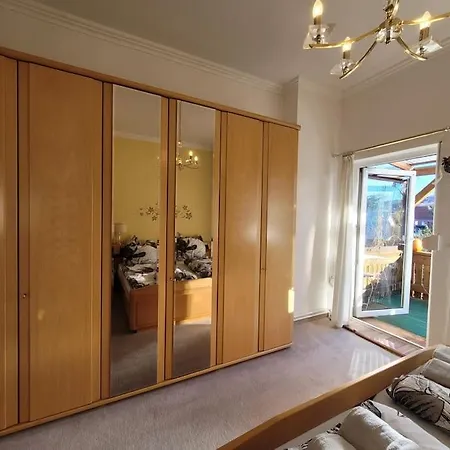 Appartement Guenstige, Grosse Im Zentrum Von